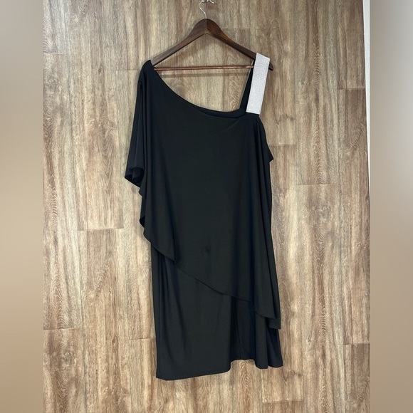 R&M Richards Asymmetric Knee Length with Draped Shoulder and Diamante Strap - Picture 4 of 13